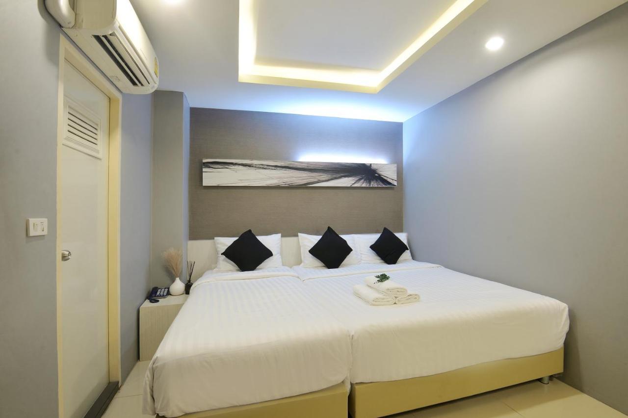 De Lux Bangkok Hotel Exteriör bild